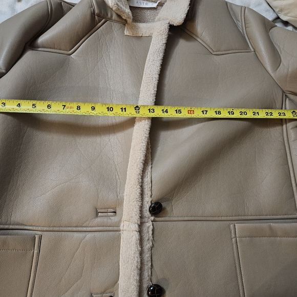 Astr the Label FRANCINE FAUX LEATHER SHEARLING JACKET size XL - Picture 7 of 7